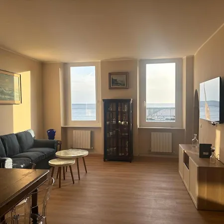Finestra Sul Mare 1 - A Window On The Sea 1 - Nervi - * ג'נובה