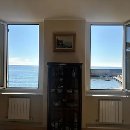Una Finestra Sul Mare - A Window On The Sea - Nervi - Genoa Genoa