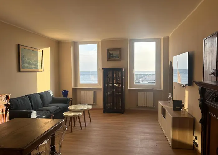Finestra Sul Mare 1 - A Window On The Sea 1 - Nervi - * Janov